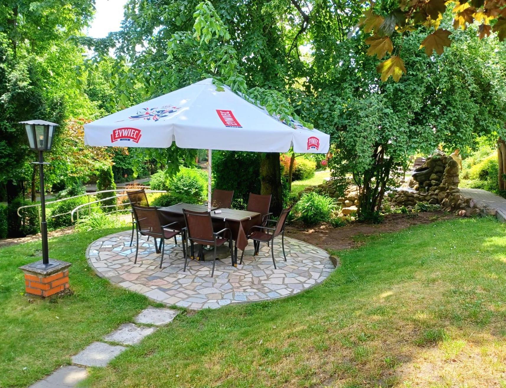 Hotel Adalbertus Gniezno Ngoại thất bức ảnh